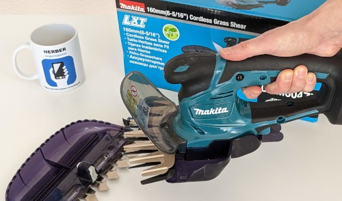 Grasschneideblatt und Strauchschermesser einer Makita Akku-Grasschere. Grasschneideblatt und Strauchschermesser